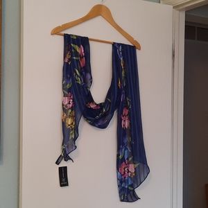 INC scarf